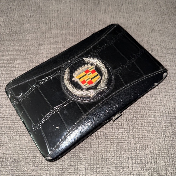 Cadillac Clutch - Picture 1 of 3